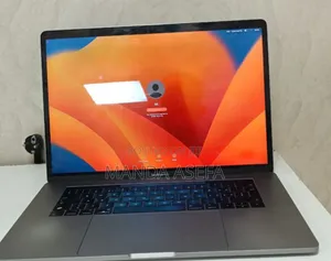 Photo - New Laptop Apple MacBook Pro 2017 16GB Intel Core I7 SSD 512GB