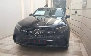 Photo - New Mercedes-Benz GLC-Class 2024 Black