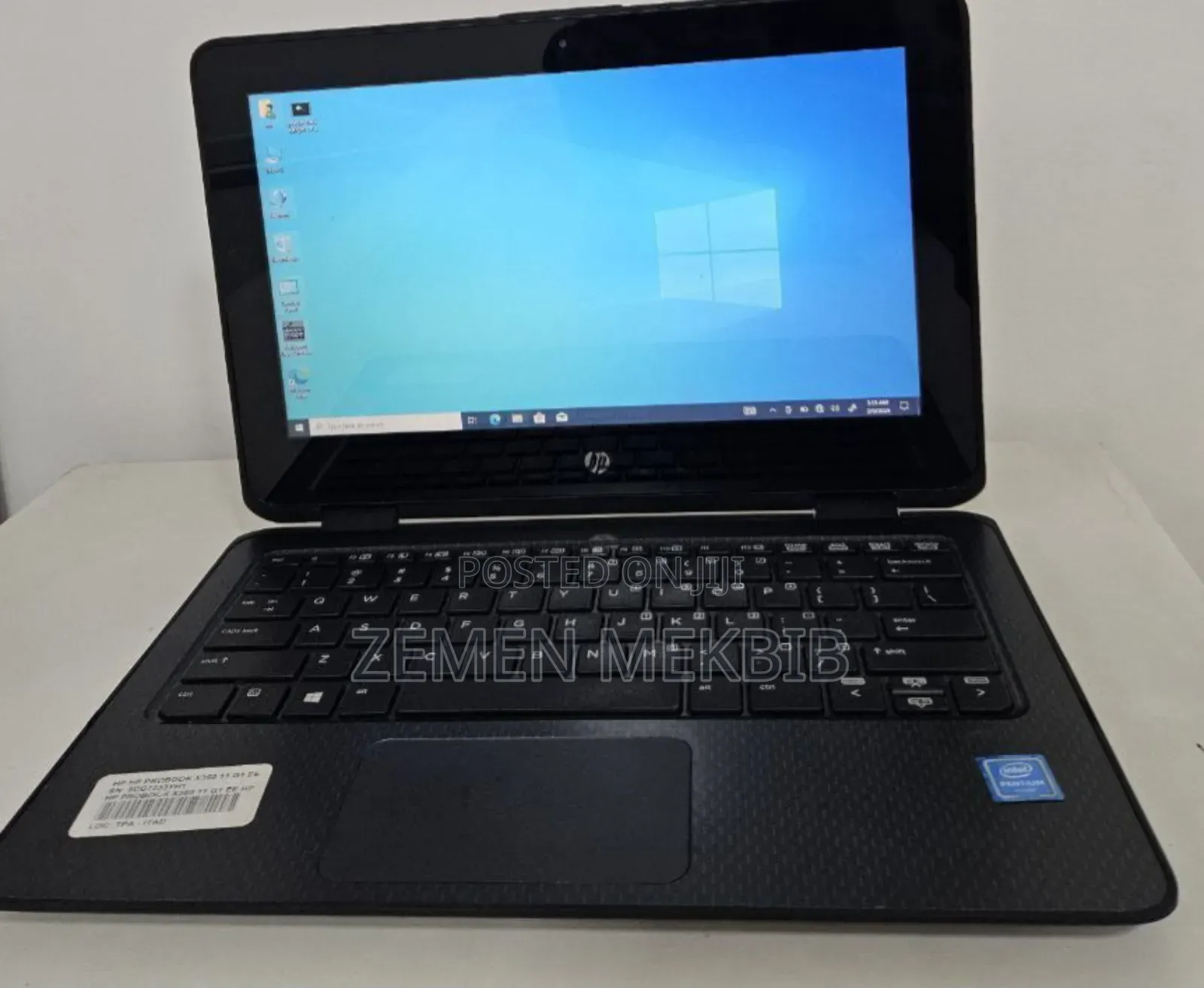 New Laptop HP 4GB Intel Xeon SSD 128GB