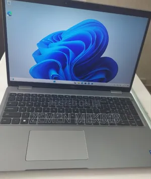 Photo - New Laptop Dell 16GB Intel Core I5 SSD 256GB