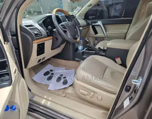 Toyota Land Cruiser 2021 Gold