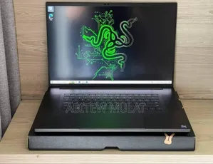 New Laptop Razer Blade 32GB Intel Core I9 SSD 2T