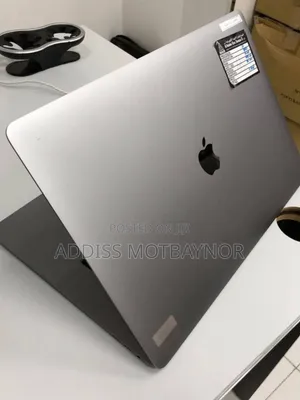 New Laptop Apple MacBook Pro 2019 16GB Intel Core I9 SSD 512GB
