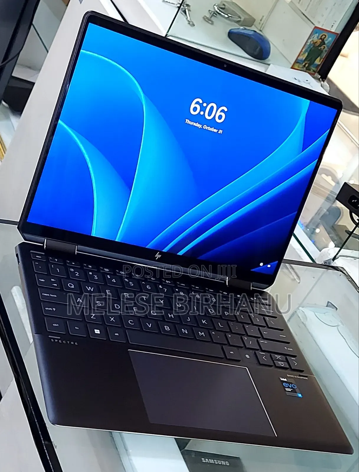 New Laptop HP Spectra 13 16GB Intel Core I7 SSD 1T