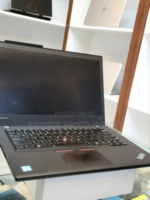 Photo - New Laptop Lenovo ThinkPad Yoga 16GB Intel Core I5 SSD 512GB