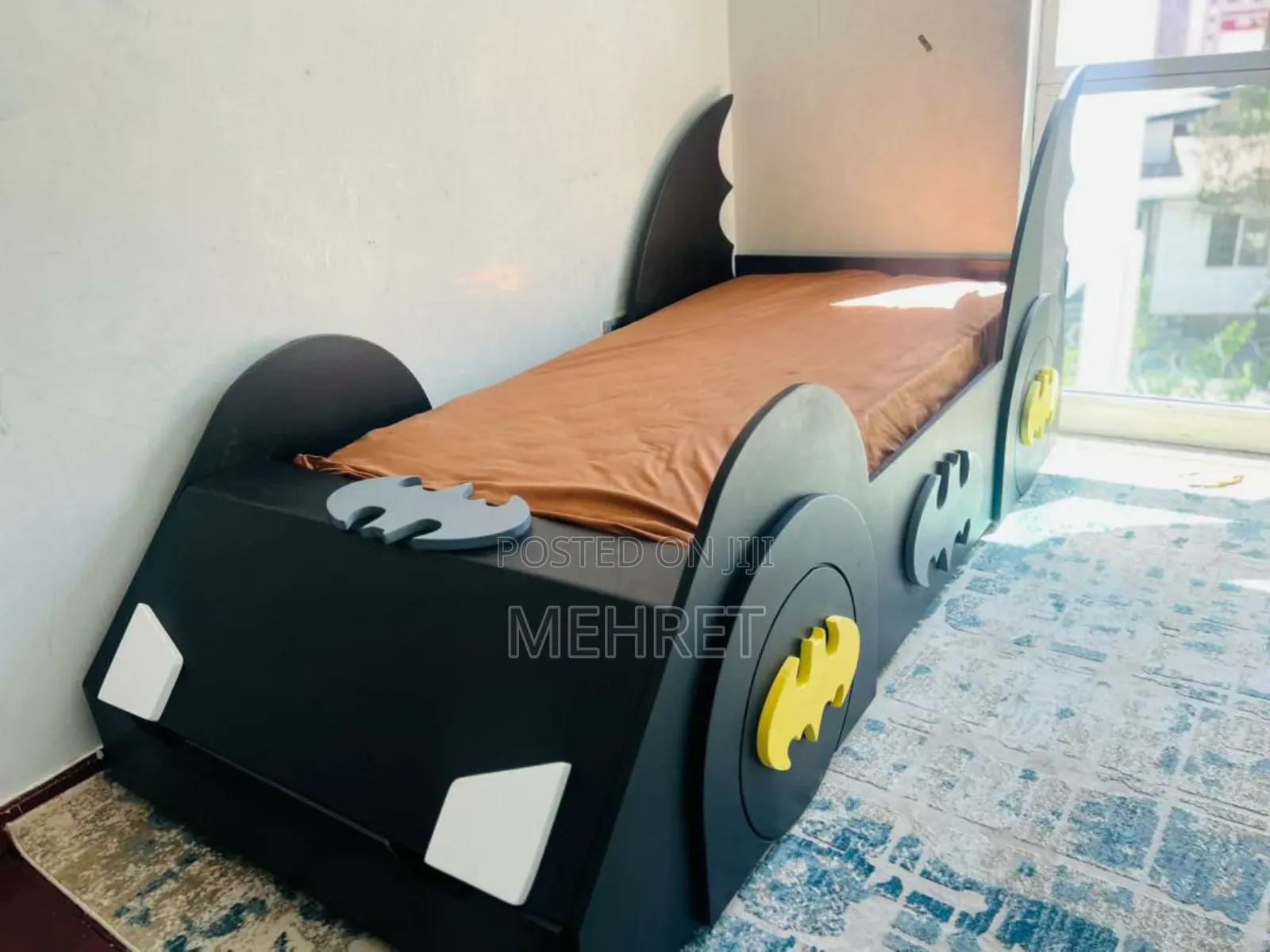 በ Batman ቅርፃ የተሰራ ልጆች አልጋ
 Free Delivery