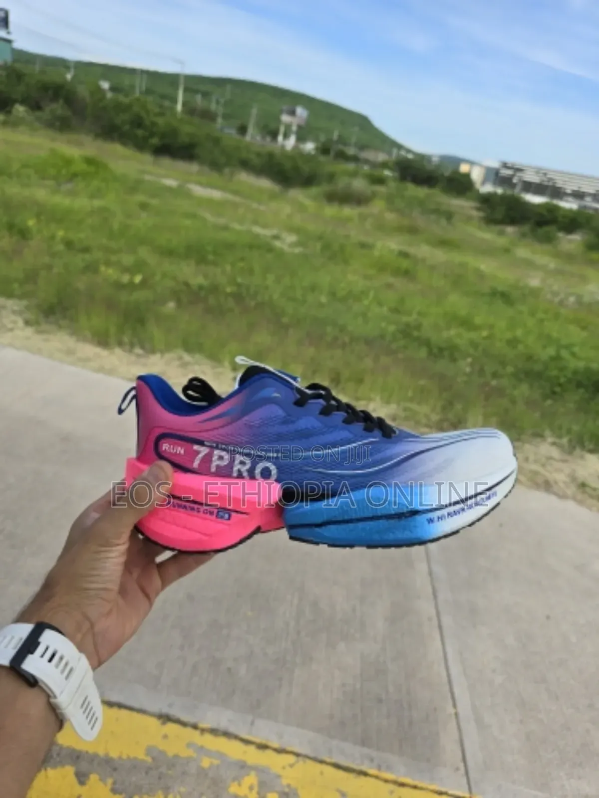 Lightweight Breathable Running Shoes, Unisex [Preorder]