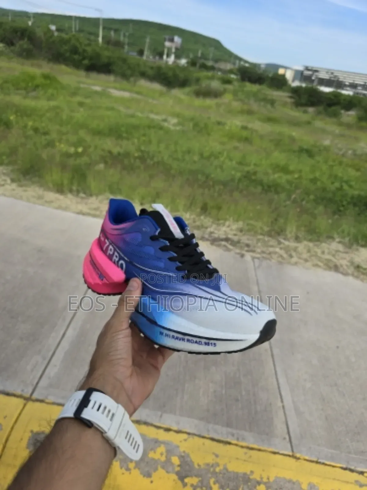 Lightweight Breathable Running Shoes, Unisex [Preorder]