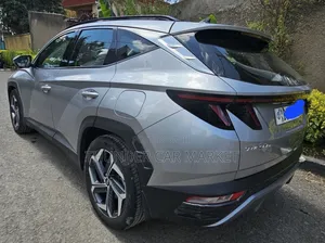 Hyundai Tucson 2021 Silver