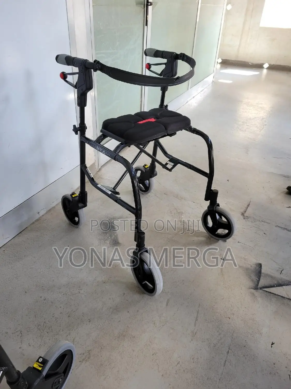 Walker WHEEL Walker_unique Material Ultimate Comfort Seat