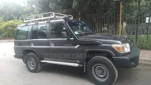 Toyota Land Cruiser 2016 Black