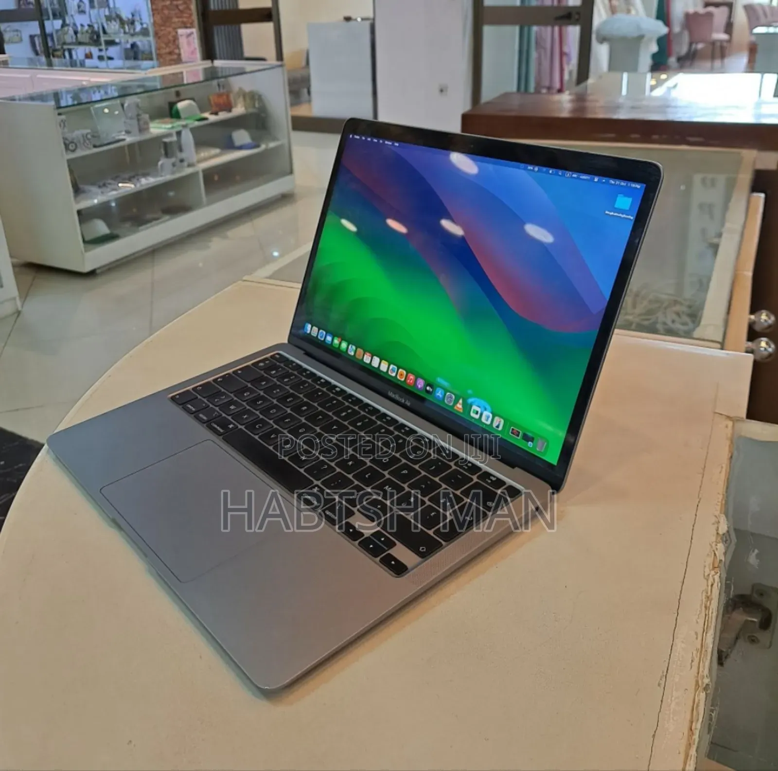 New Laptop Apple MacBook Air 2020 8GB Intel Core I5 SSD 256GB