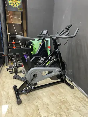 Photo - ዘመናዊ የስፖርት ሳይክል Manual Exercise Bike