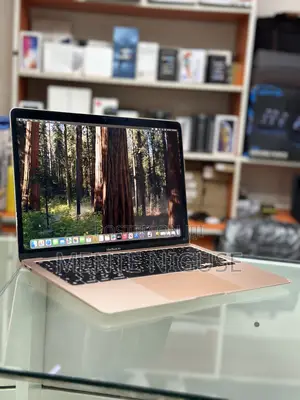Photo - Laptop Apple MacBook Air 2019 8GB Apple M1 SSD 250GB