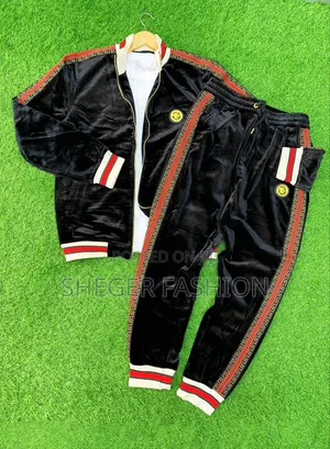 Photo - Fashion Versace Tuta