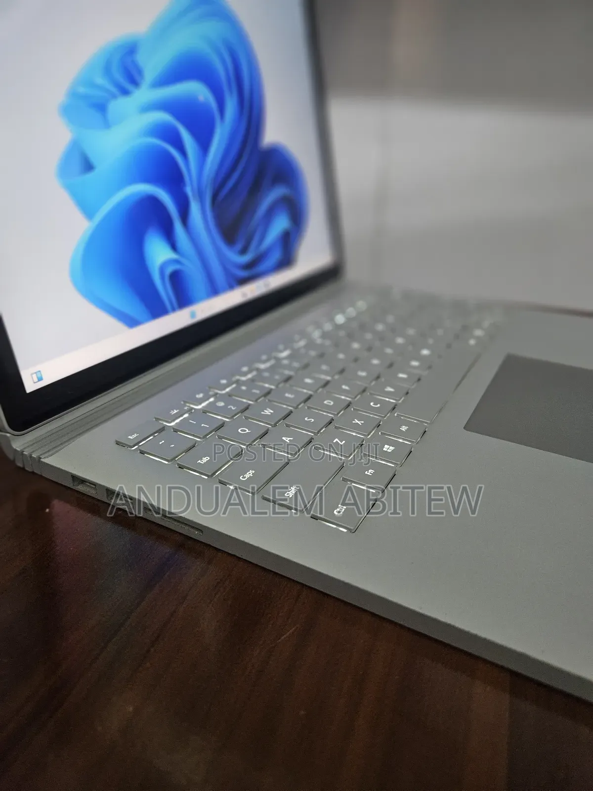 New Laptop Microsoft Surface Book 3 32GB Intel Core I7 SSD 512GB