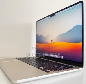 New Laptop Apple MacBook Air 2022 M2 8GB Apple M2 SSD 512GB