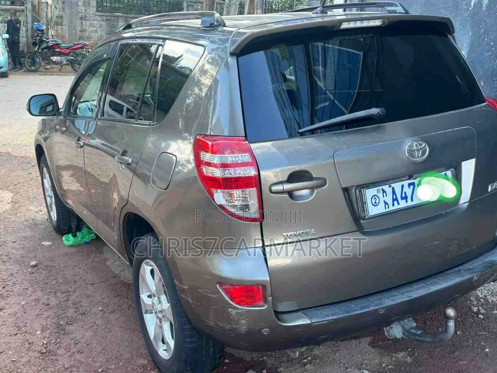 Toyota RAV4 2011 Brown