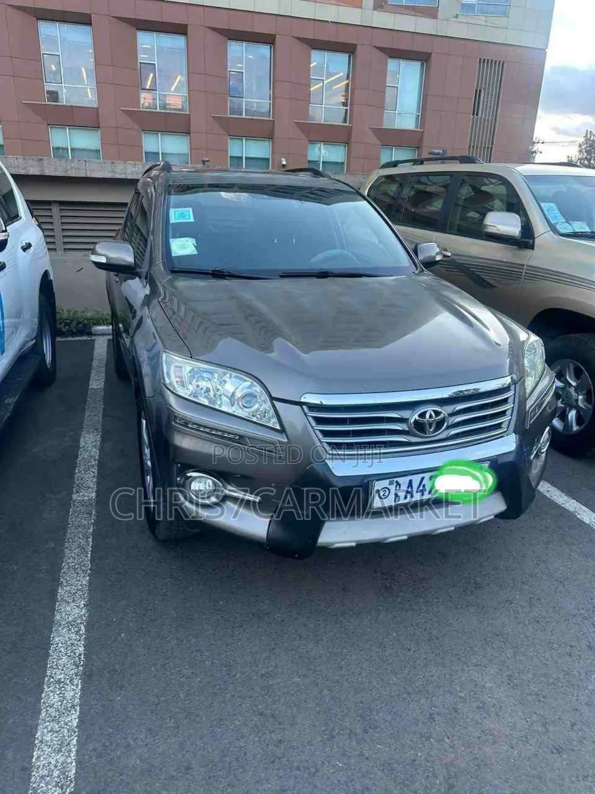 Toyota RAV4 2011 Brown