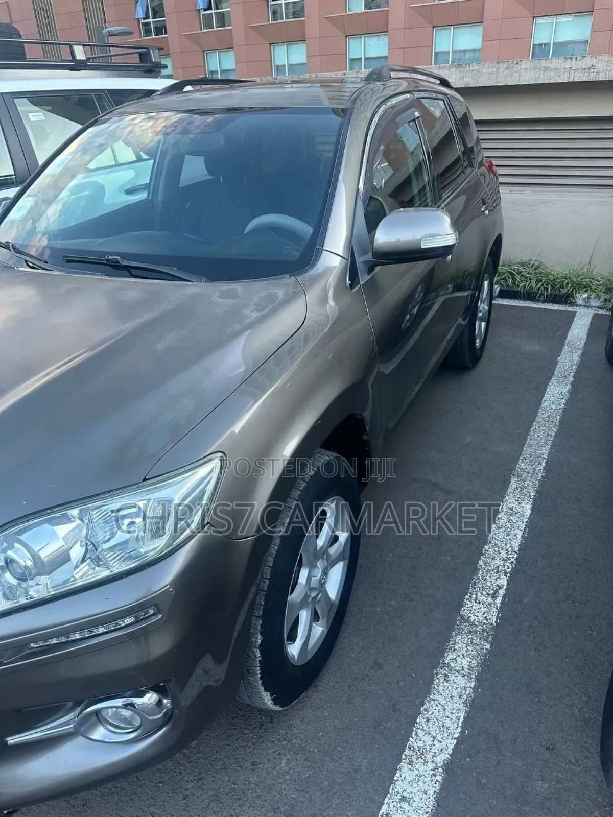 Toyota RAV4 2011 Brown