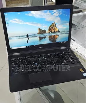 Photo - New Laptop Dell Precision 15 3520 16GB Intel Core I7 SSD 512GB