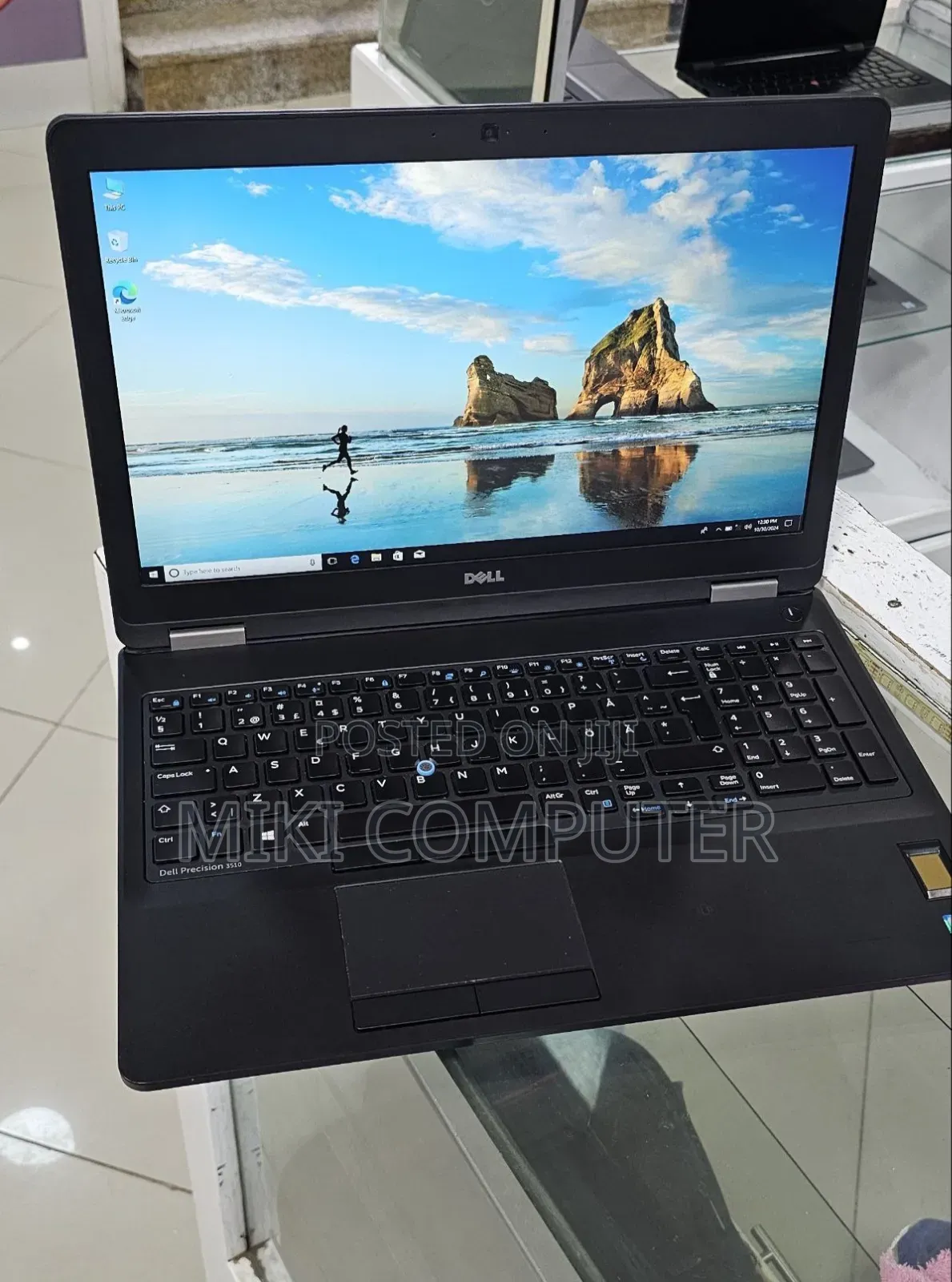 New Laptop Dell Precision 15 3520 16GB Intel Core I7 SSD 512GB