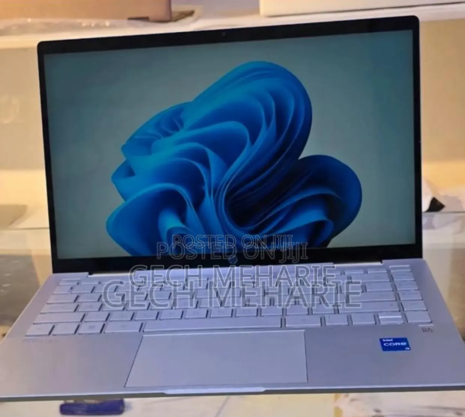 New Laptop HP Pavilion x360 8GB Intel Core i5 SSD 512GB