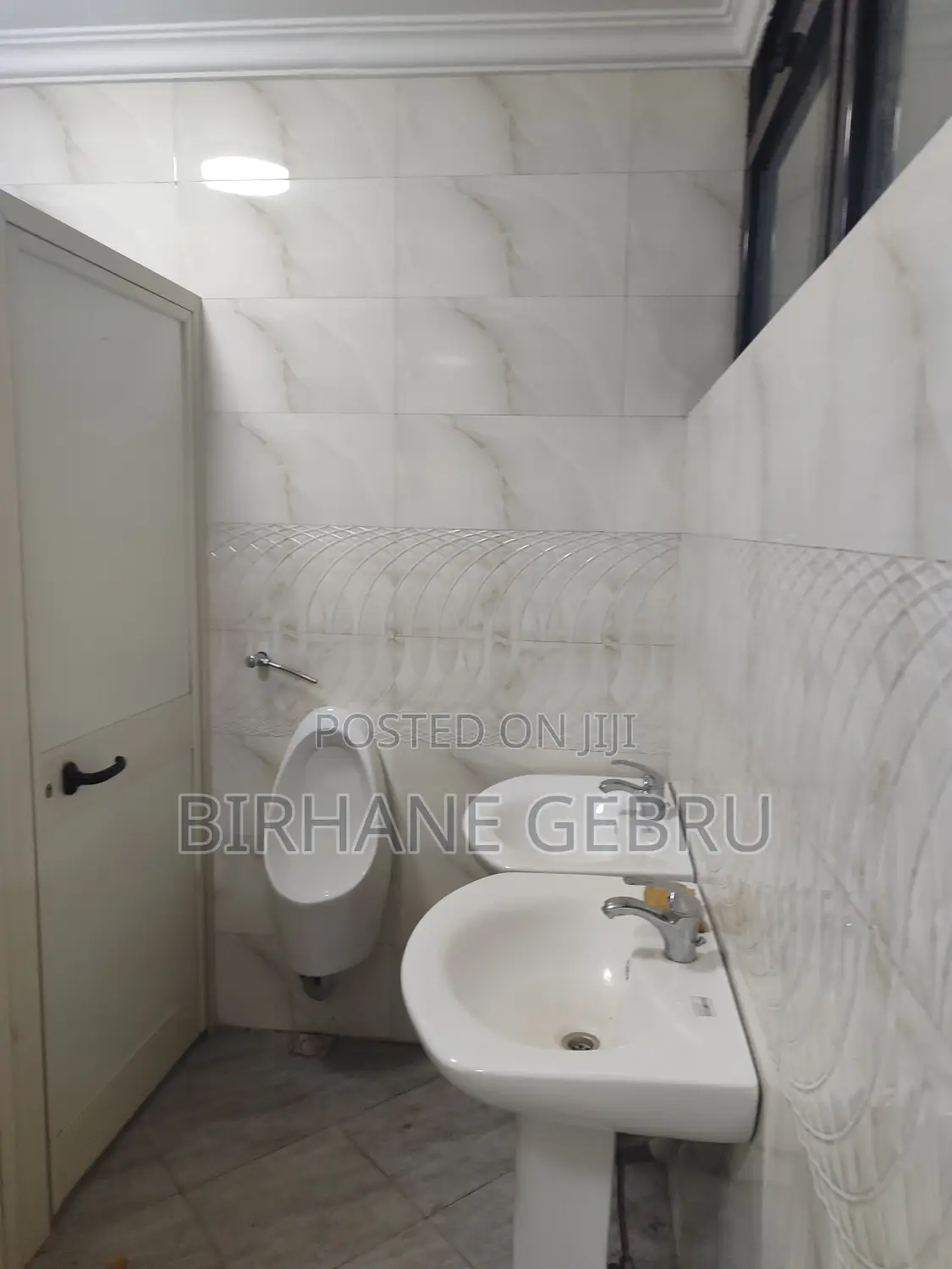 1bdrm Block of Flats in Luxury Apartment, Bole for rent