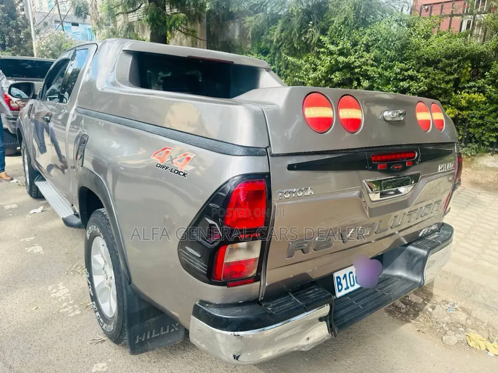 Toyota Hilux 2017 Gray