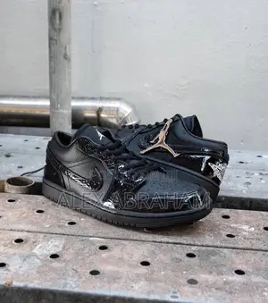 Original Jordan Low Se Black 