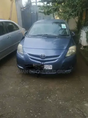 Photo - Toyota Yaris 2007 Gray