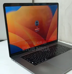 Photo - New Laptop Apple MacBook Pro 2017 16GB Intel Core I7 SSD 512GB