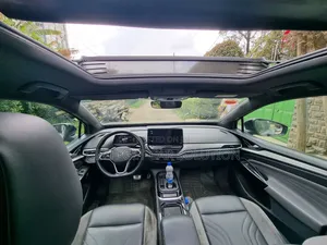 Photo - Volkswagen ID.4 2022 Gray