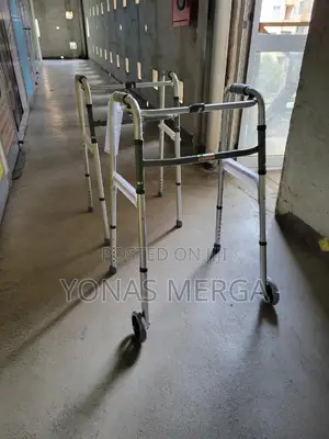 Photo - Walker for Adults Patients Old Age People100)
5051/Folding