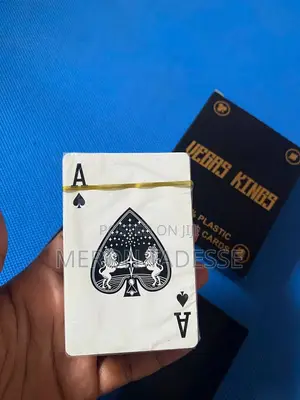 Photo - አጥበው ቢያሰጡት ምንም አይሆንም የሚታጠብ ፕላስቲክ ካርታ Plastic Playing Cards