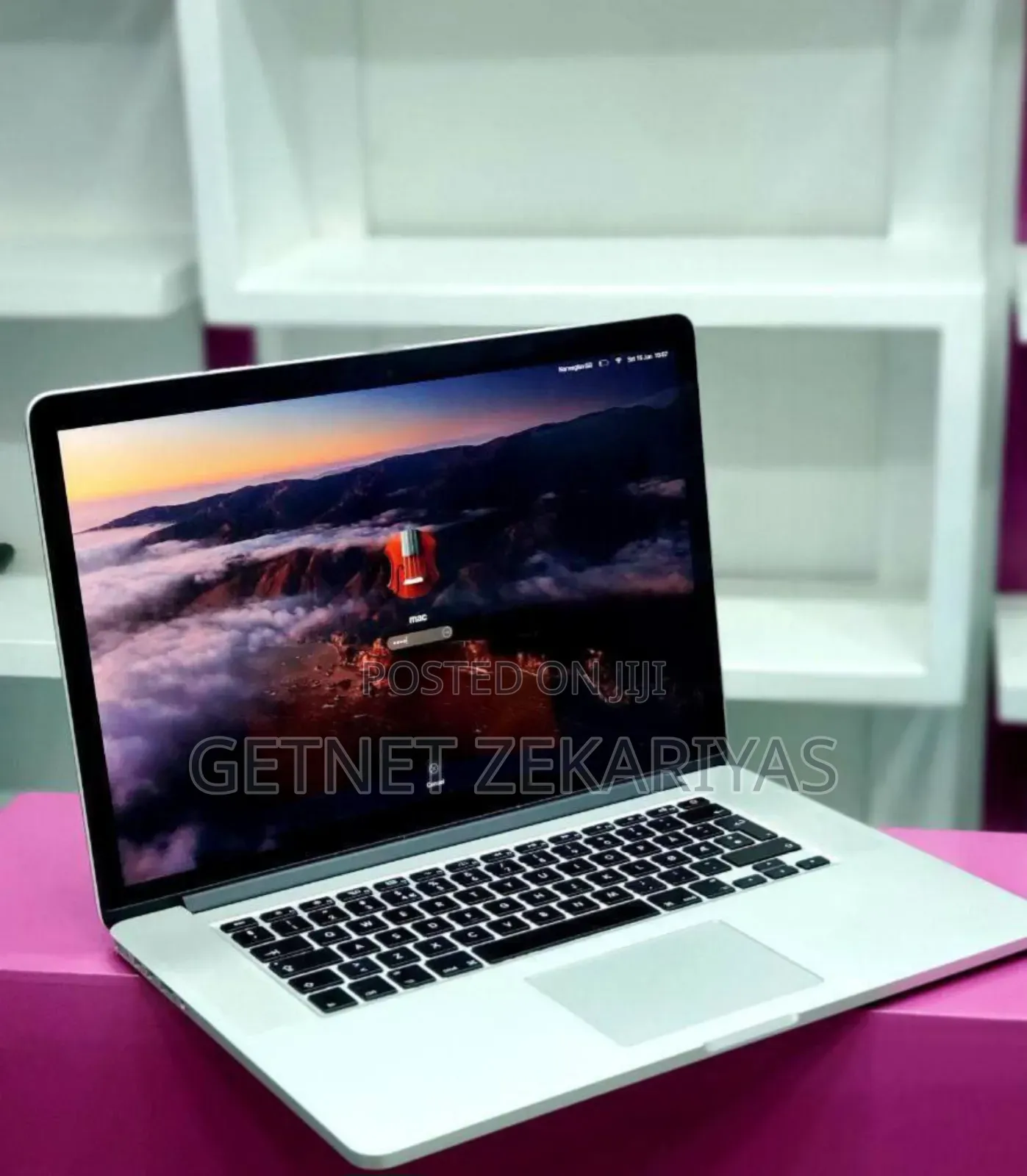 New Laptop Apple MacBook Pro 2015 16GB Intel Core I7 SSD 256GB