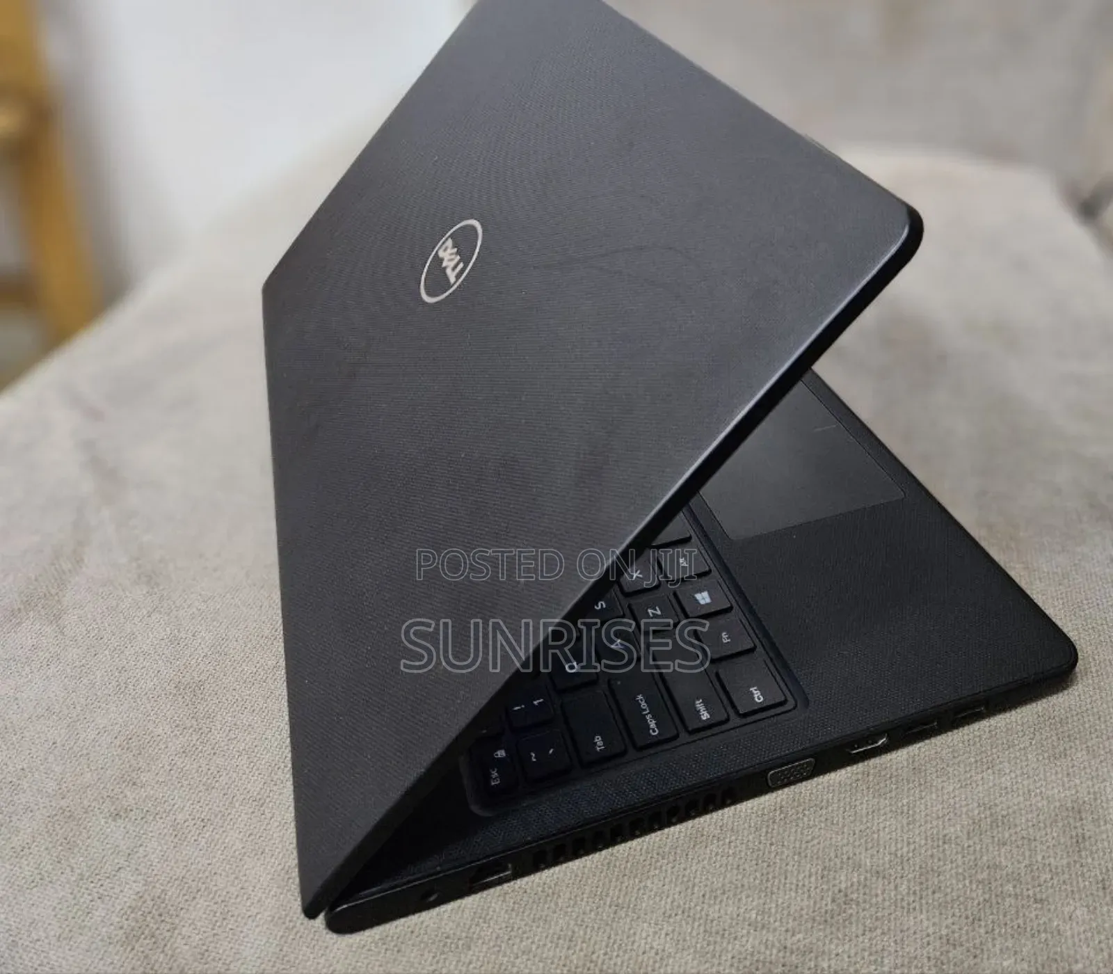 New Laptop Dell Vostro DVCI315 8GB Intel Core I5 HDD 1T