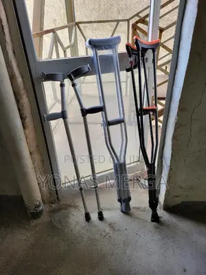 Photo - Durable Crutches፵[]Kranch፹°°Bilateral Crutches፳8cranch