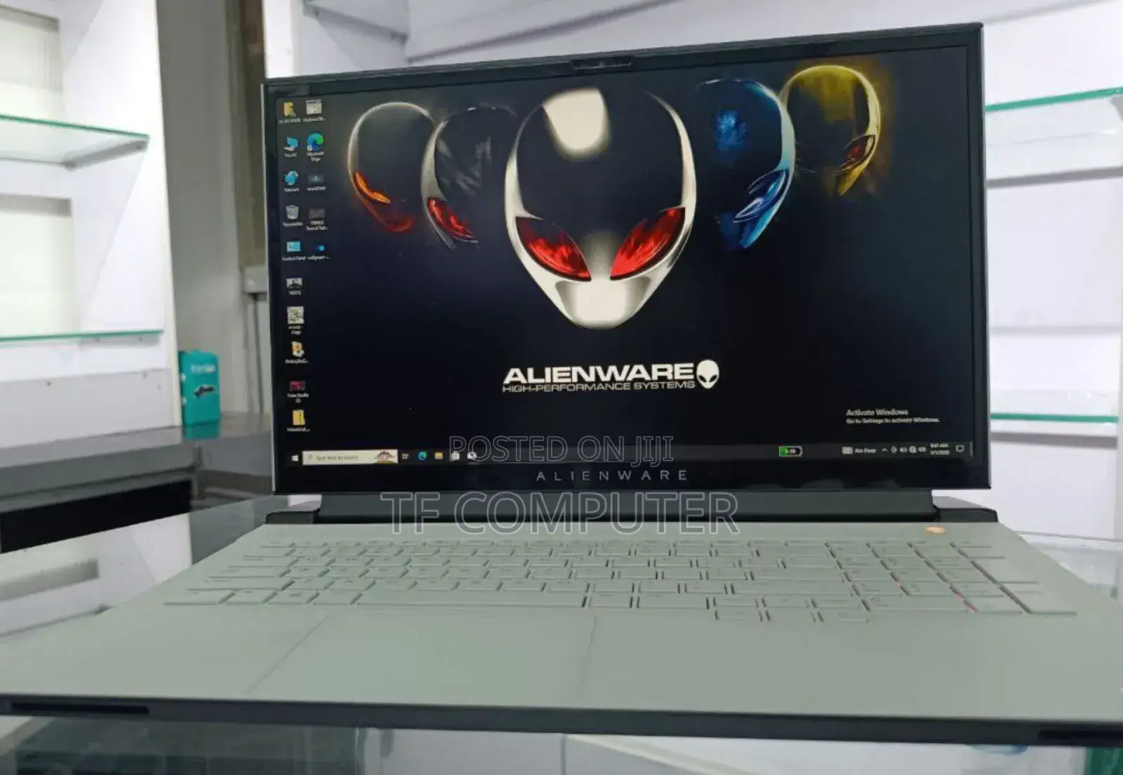 New Laptop Alienware M17x R2 32GB Intel Core I7 SSD 1.5T