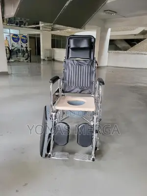 Reclining Propelled Wheelchair With Popo፵4wheelchair፪00ዊልቼር
