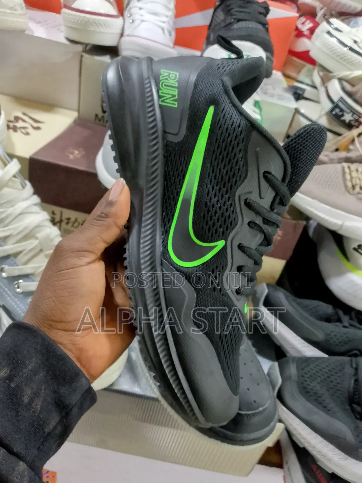 Nike RUN High Quality Sneaker