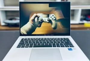 Photo - New Laptop HP EliteBook 840 10 16GB Intel Core I7 SSD 512GB