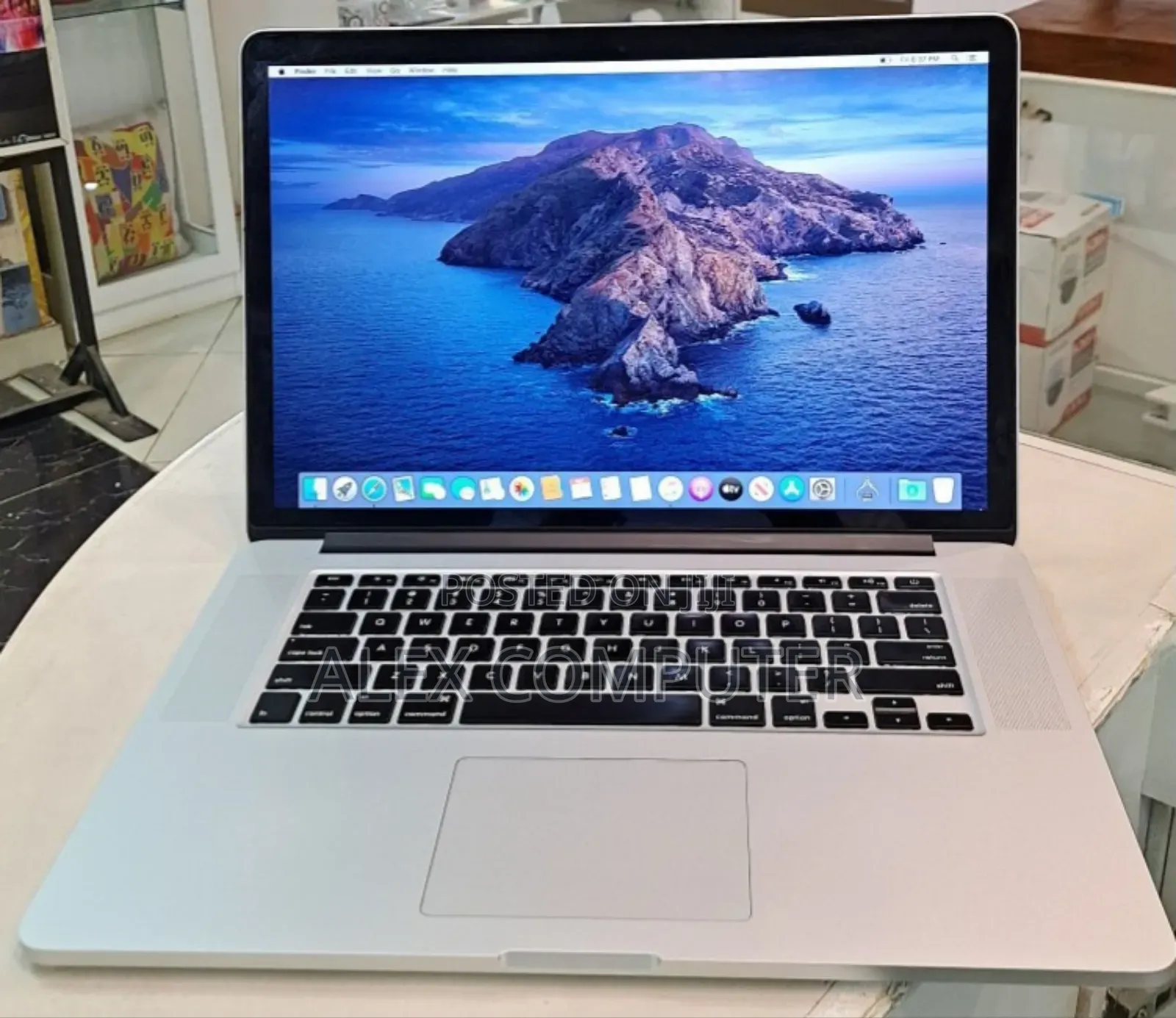 New Laptop Apple MacBook 2013 16GB Intel Core I7 SSD 256GB