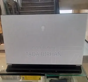 New Laptop Alienware Area-51m 16GB Intel Core I7 SSD 1T