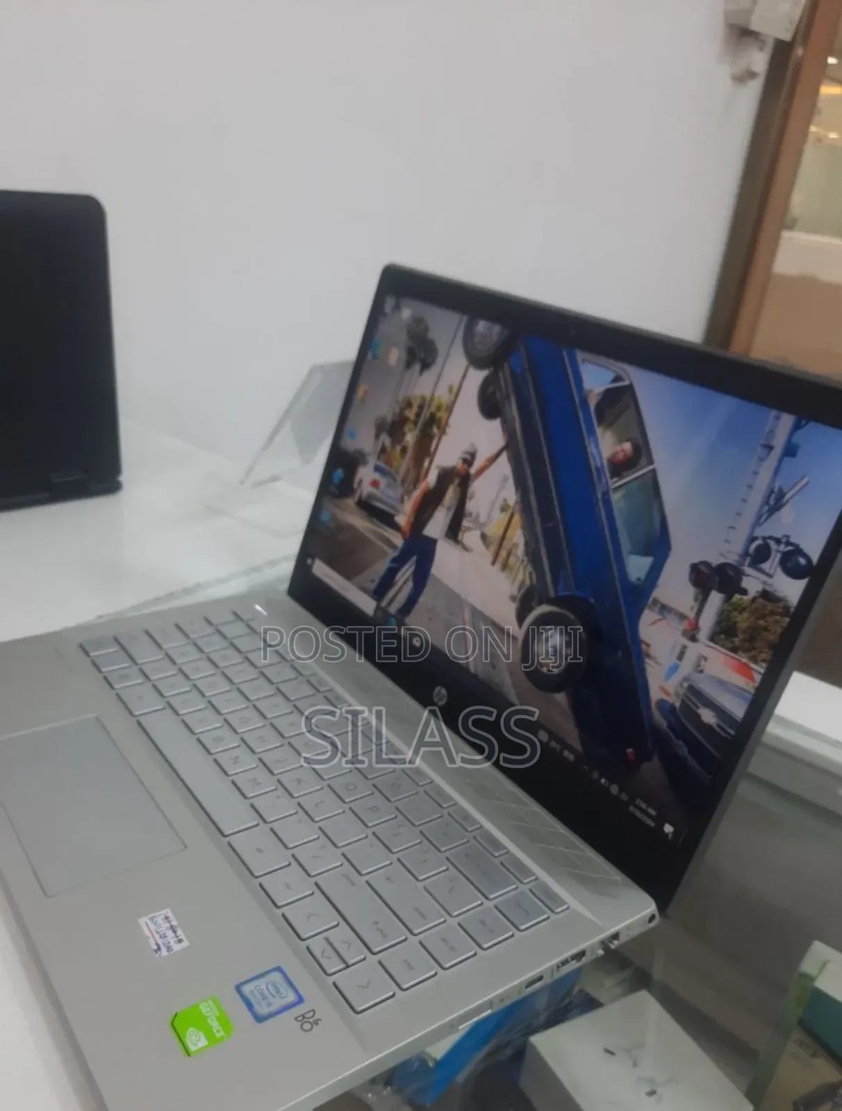 New Laptop HP Pavilion 10 8GB Intel Core I5 HDD+SSD 128GB