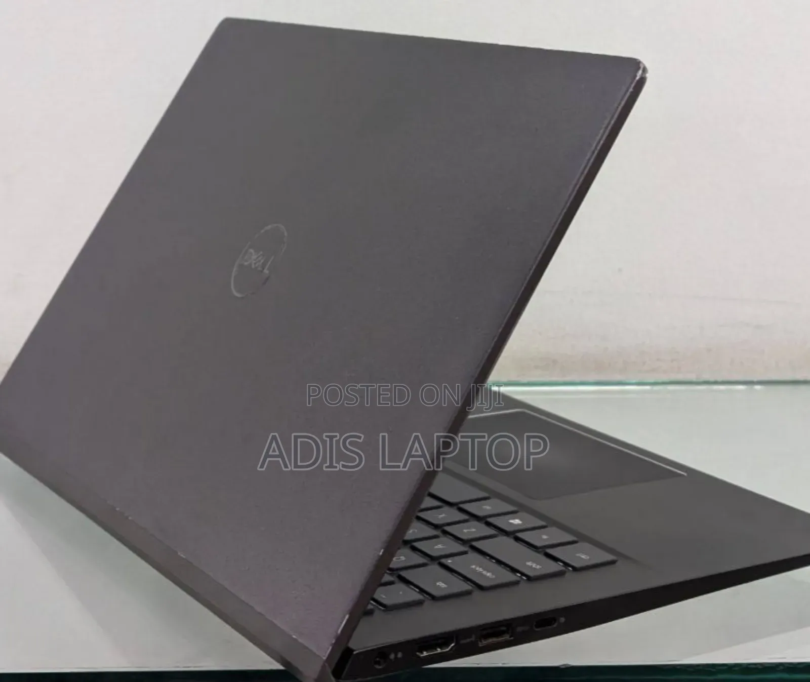 New Laptop Dell Vostro 5481 8GB Intel Core I7 SSD 512GB