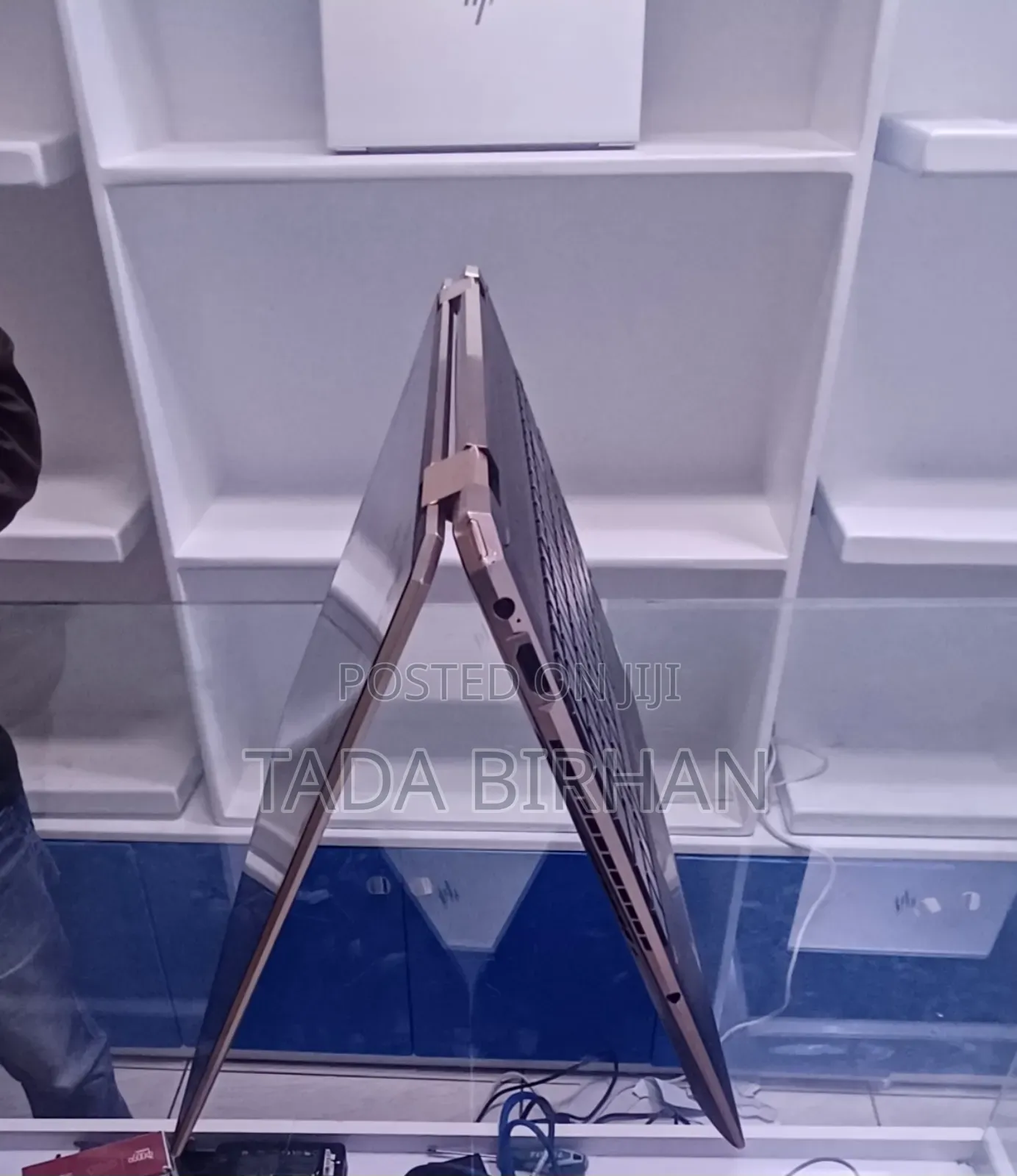 New Laptop HP Spectre 8GB Intel Core I7 SSD 512GB