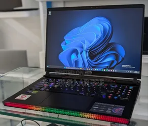 New Laptop MSI Raider GE76 12UGS 32GB Intel Core I9 SSD 1T