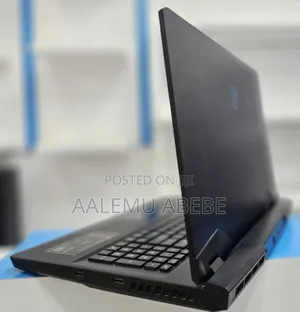 New Laptop MSI GP75 Leopard 32GB Intel Core I7 SSD 1T