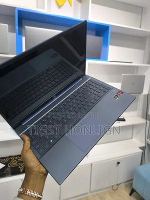 New Laptop HP Pavilion 15 16GB AMD Ryzen 5 SSD 512GB